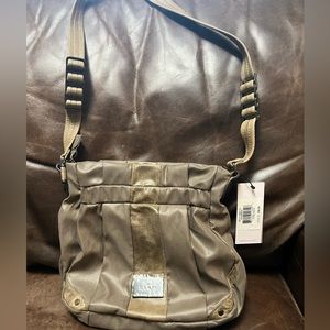 NWT Kipling Bag - tan/brown